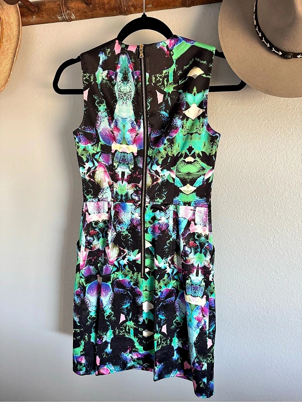 Milly Abstract Print Cocktail Dress - Picture 2 of 3